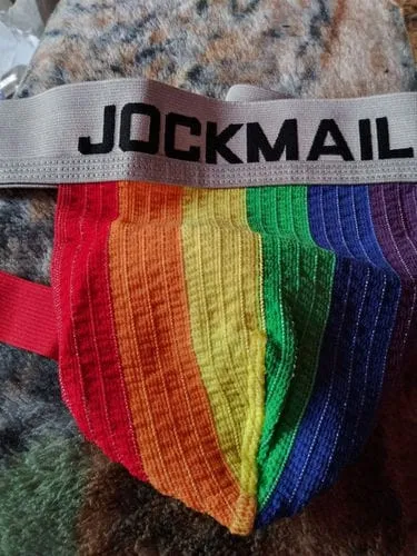 Customer photo from Floyd